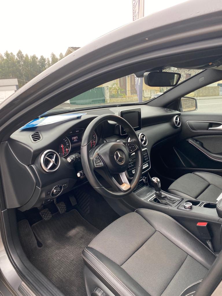 Mercedes 180D