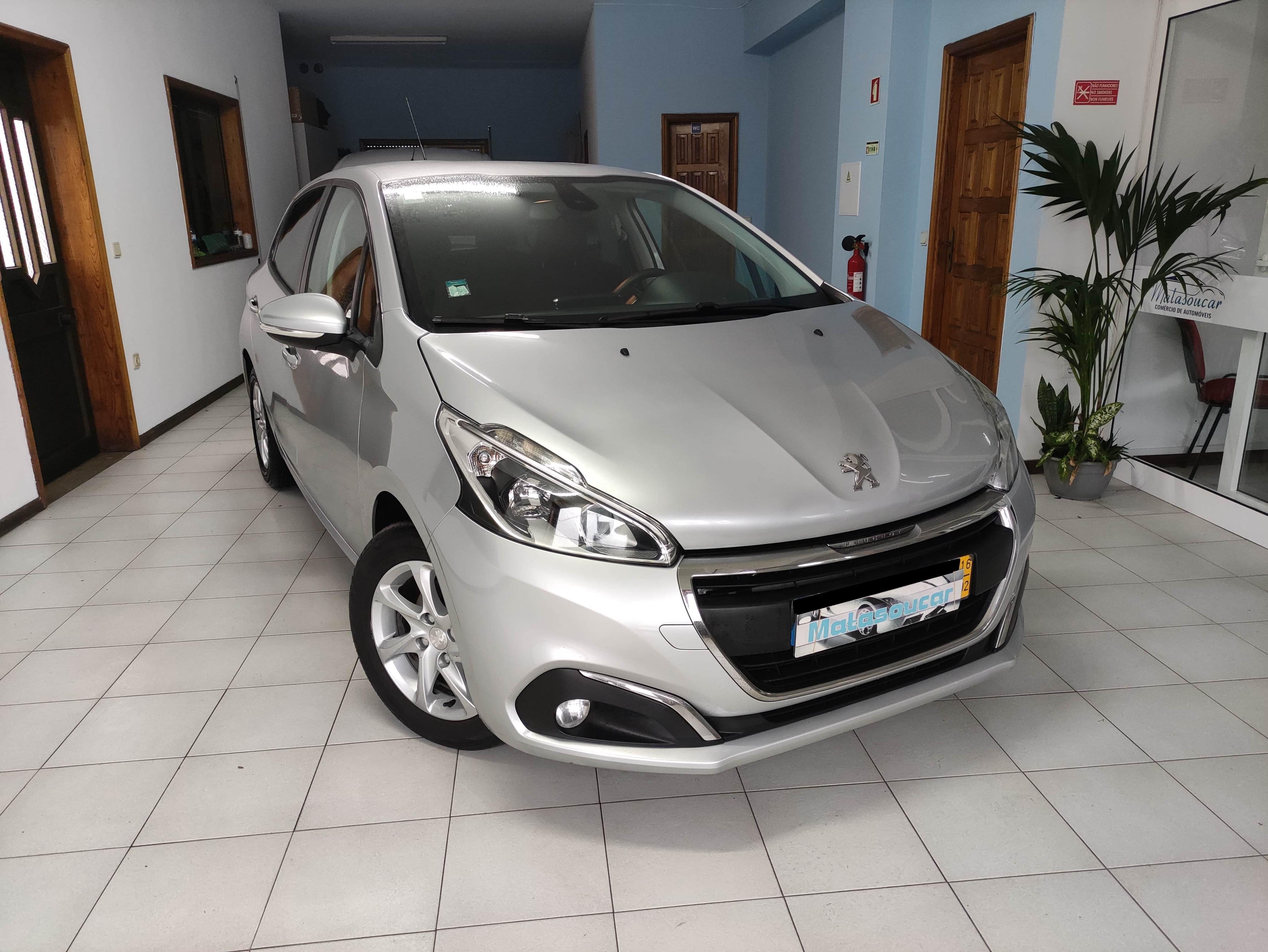 Peugeot 208 Active Ano 2016